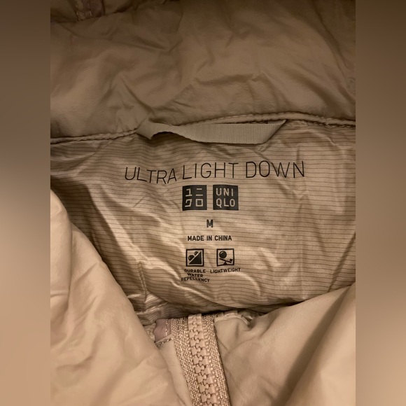 Uniqlo ultra light down puffer jacket. Very light weight. Comes with a pouch. - Picture 6 of 9
